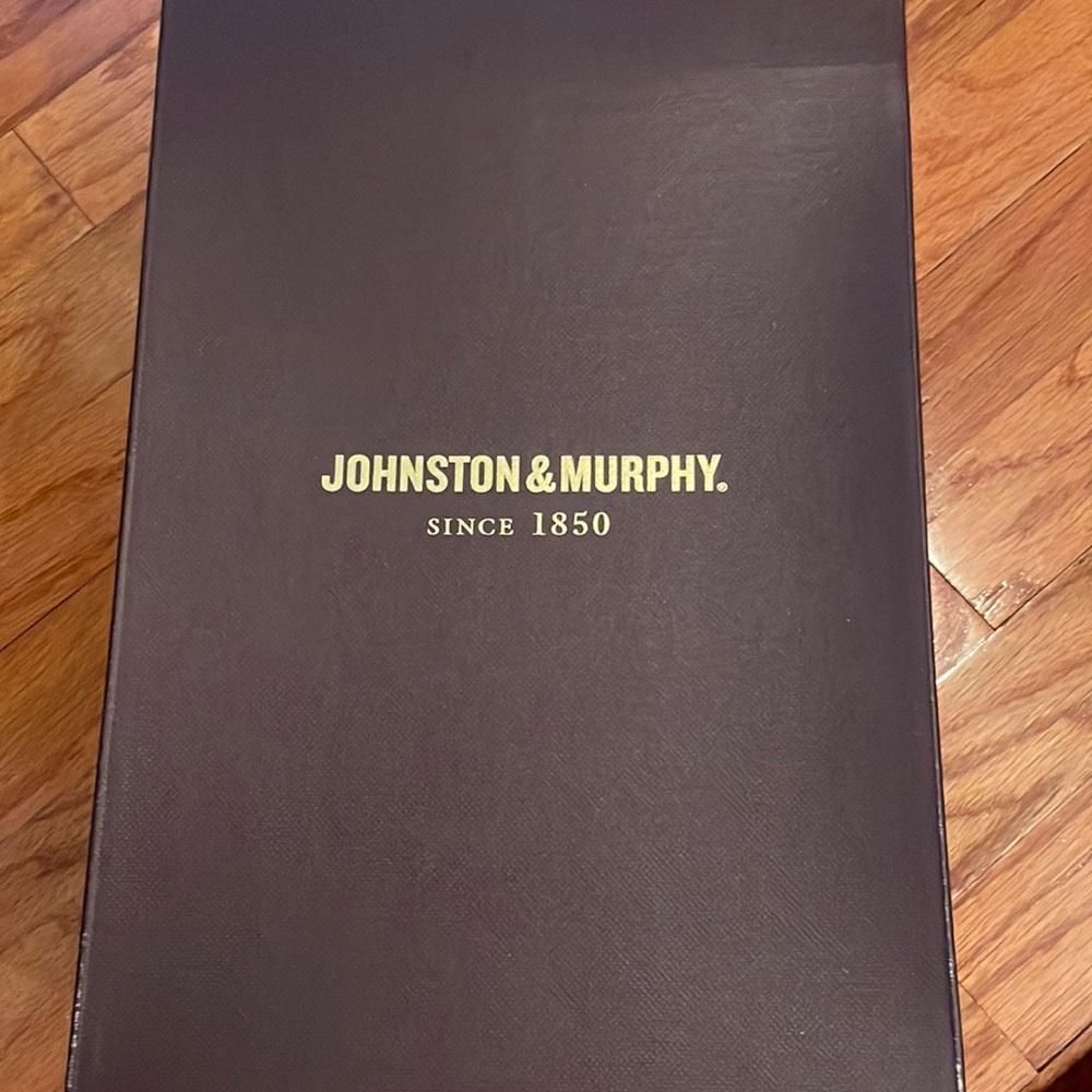 ****Practically brand new*****Johnston and Murphy men’s shoes. Worn once - Picture 5 of 6